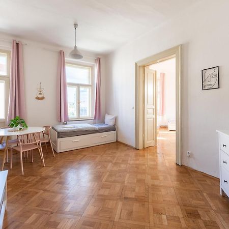 Tesnov Residence Apartments Prag Exterior foto