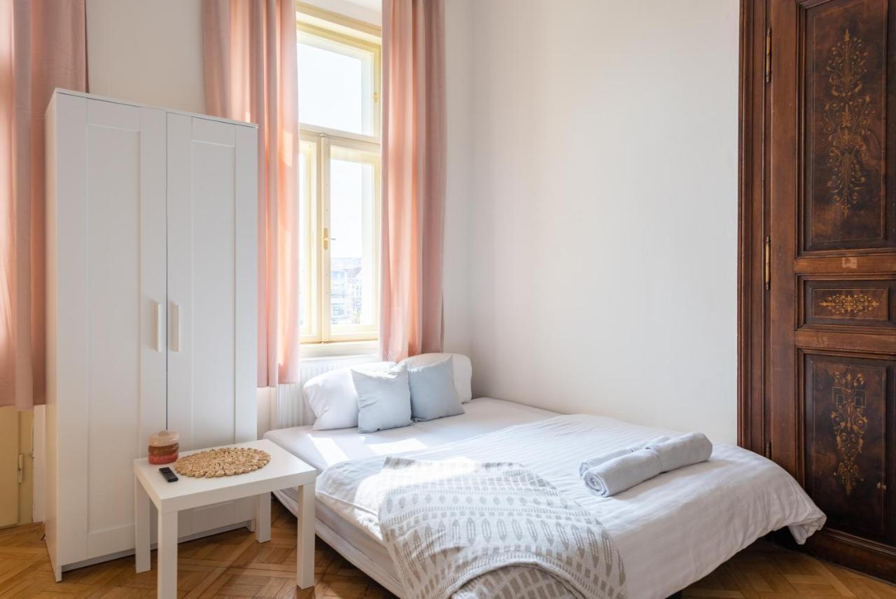 Tesnov Residence Apartments Prag Exterior foto