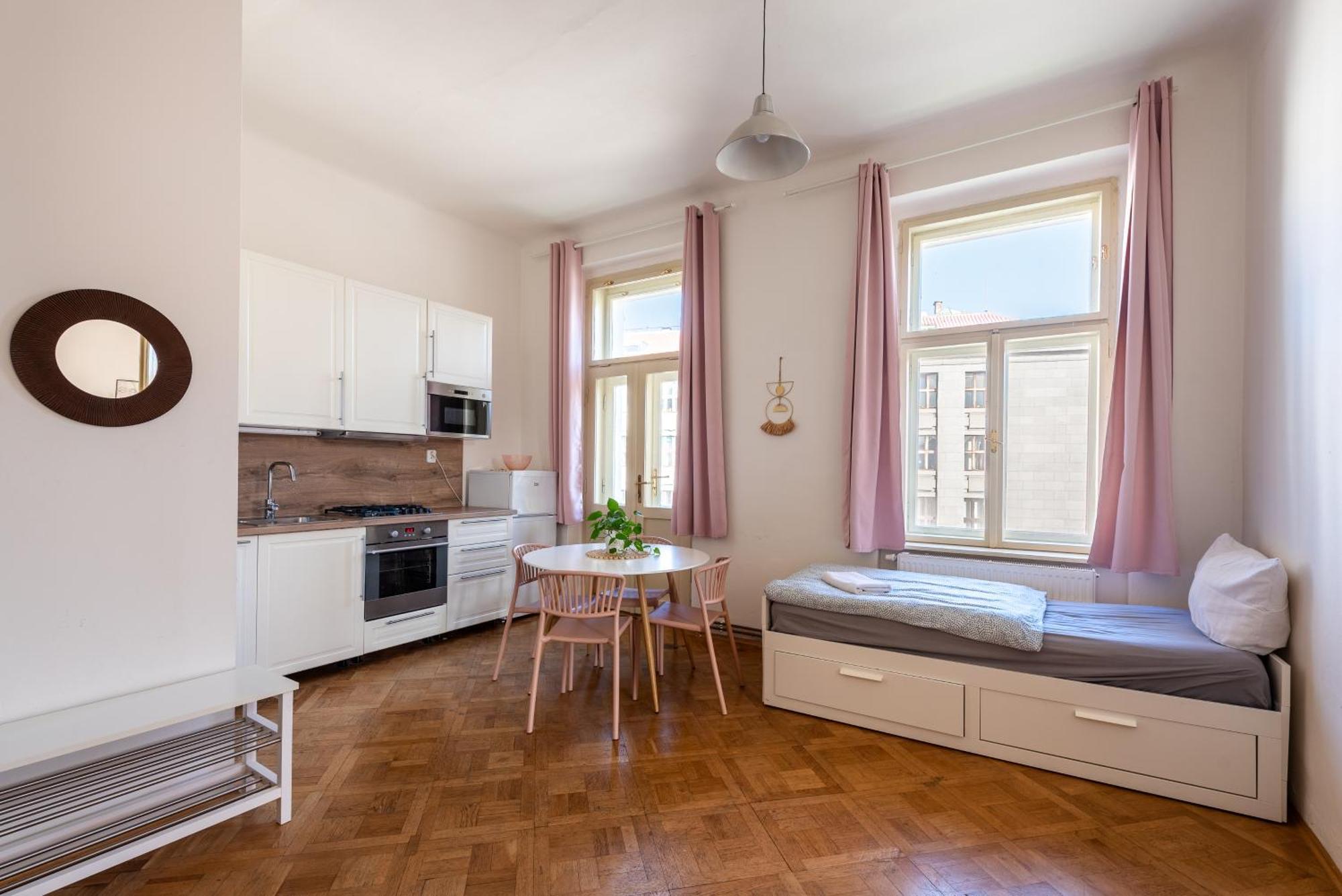Tesnov Residence Apartments Prag Exterior foto